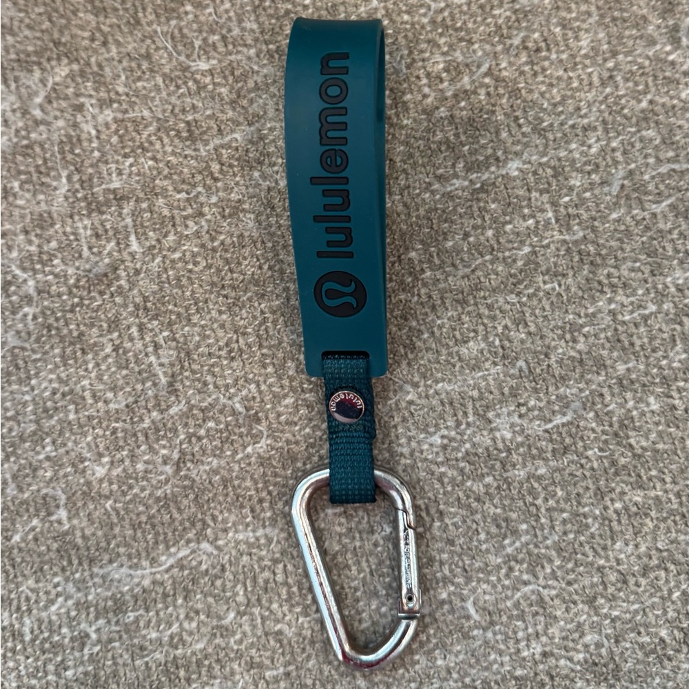 LULULEMON Silicone Keychain | Storm Teal/Black